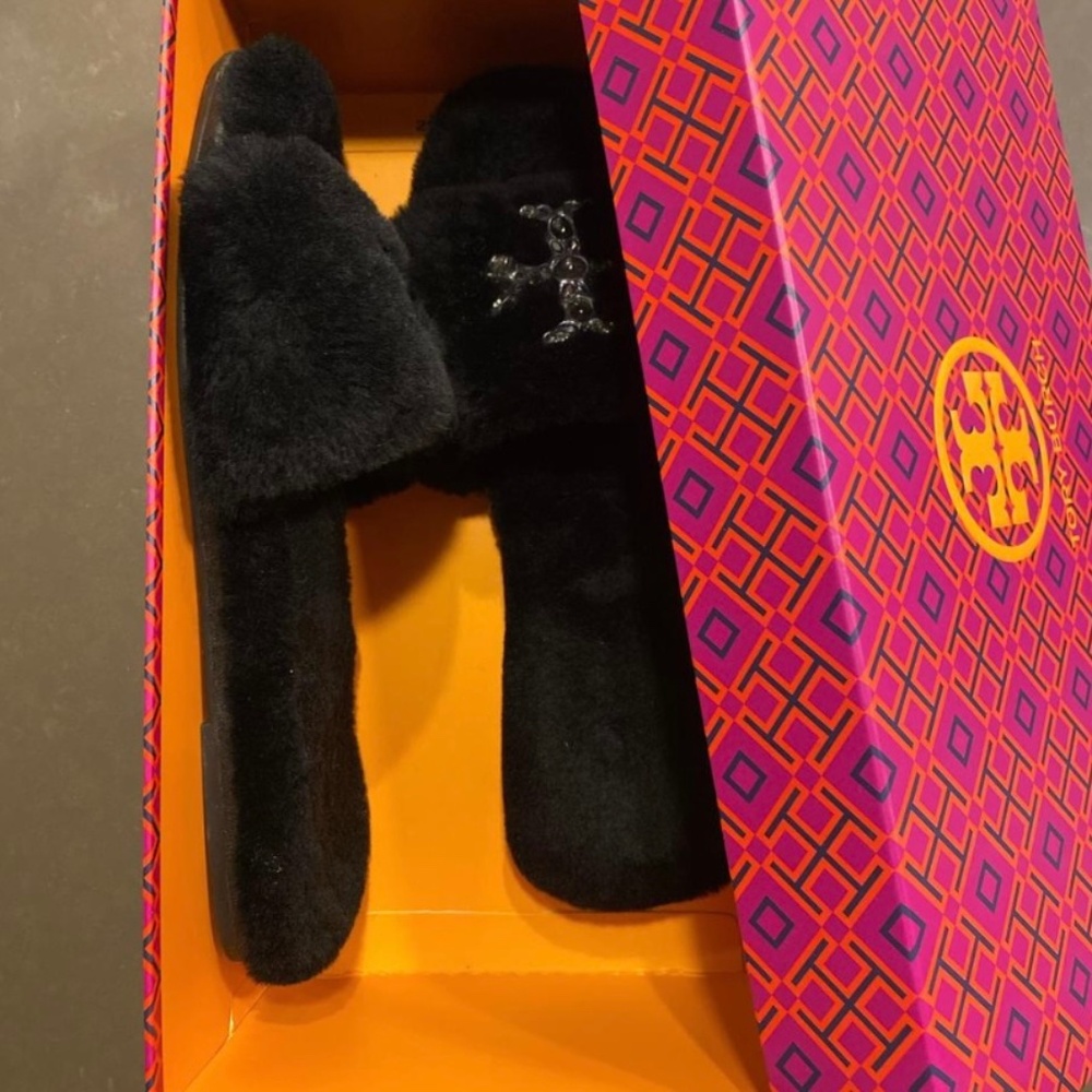 Tory Burch - Jeweled Shearling Slide